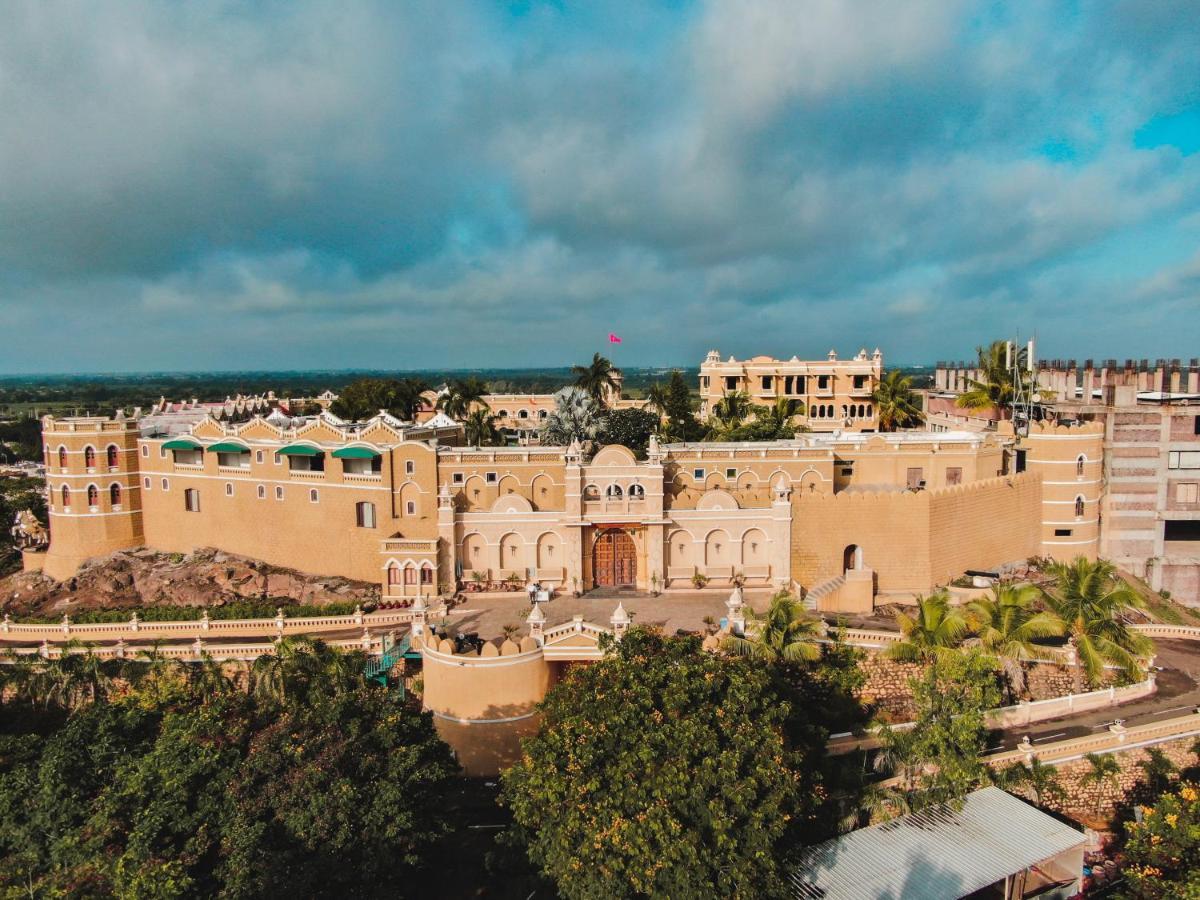 Heritage Khirasara Palace Rajkot Eksteriør bilde