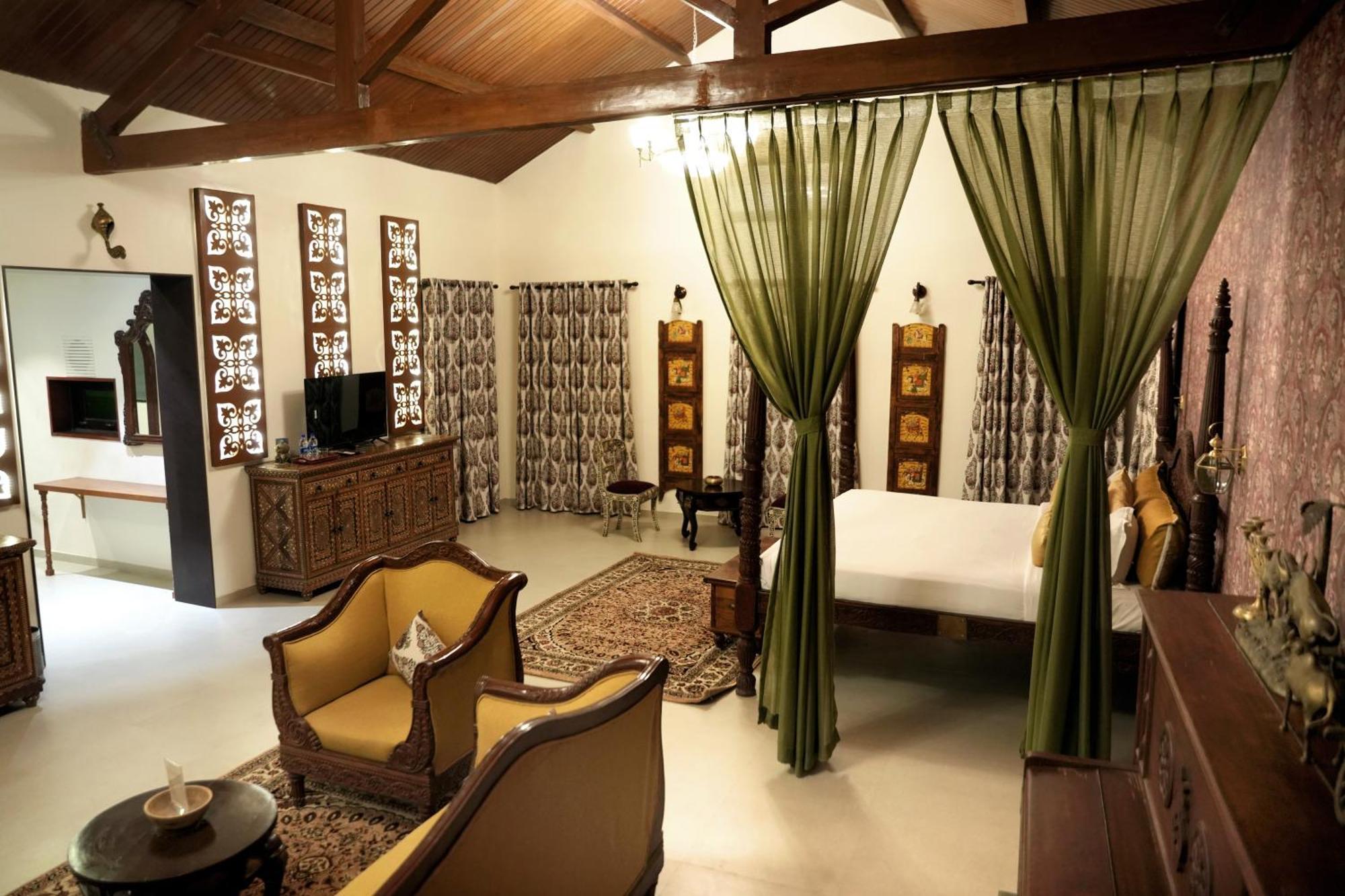 Heritage Khirasara Palace Rajkot Eksteriør bilde