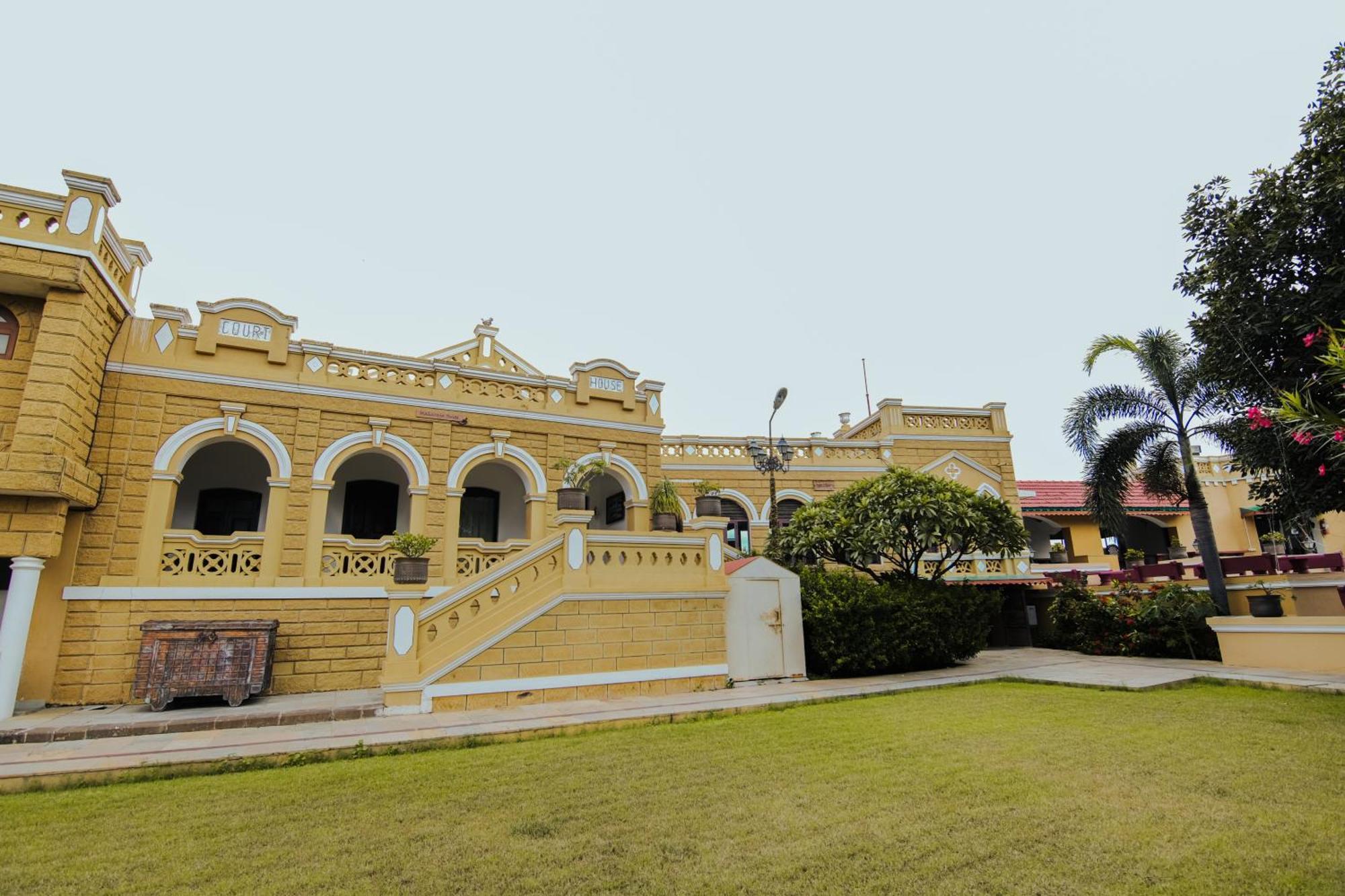 Heritage Khirasara Palace Rajkot Eksteriør bilde