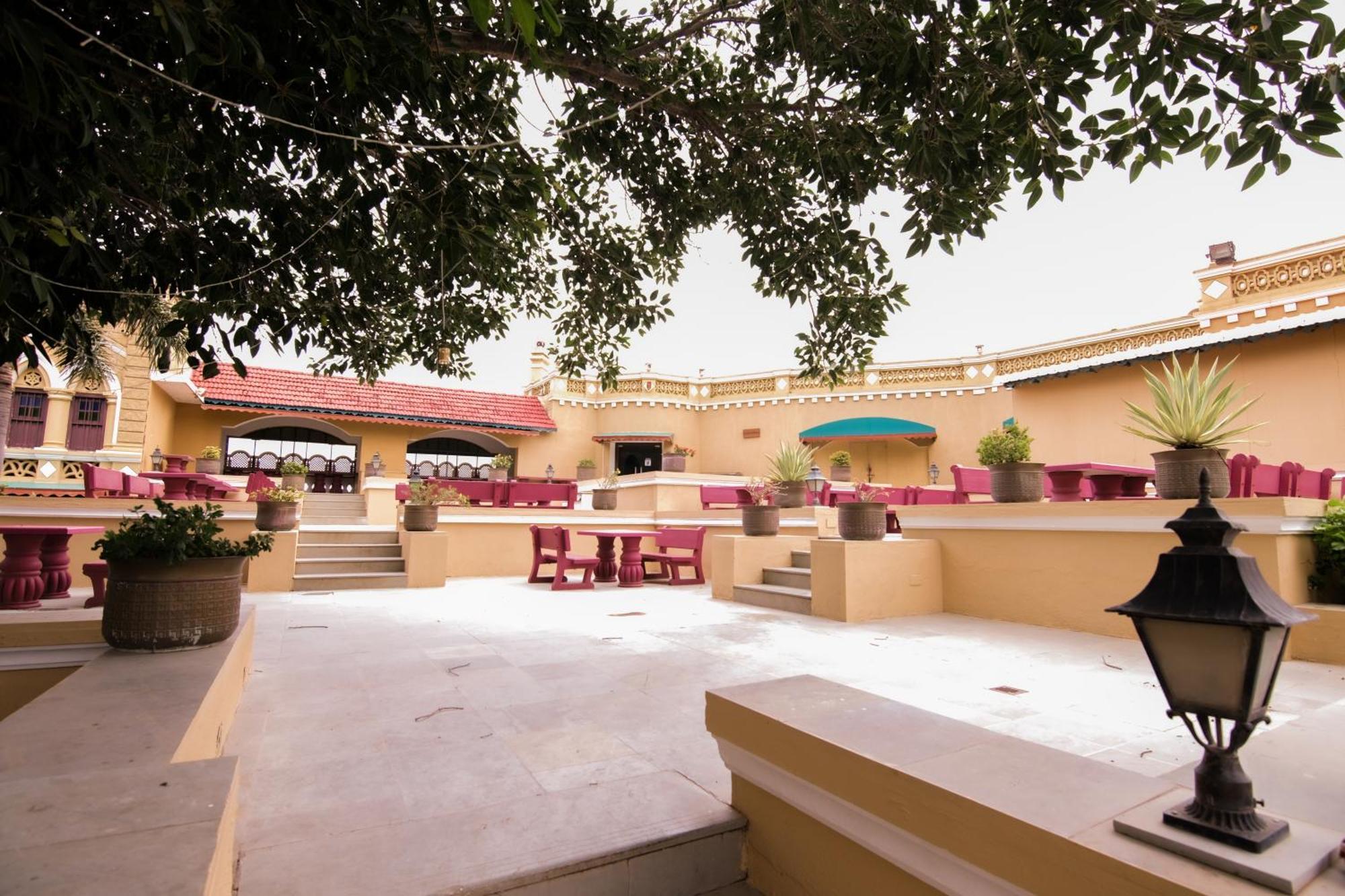 Heritage Khirasara Palace Rajkot Eksteriør bilde